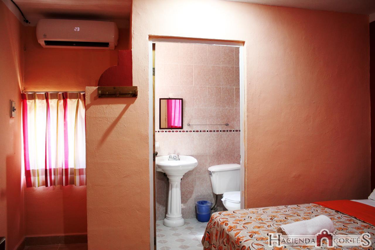 מרידה Hotel Hacienda Cortes מראה חיצוני תמונה